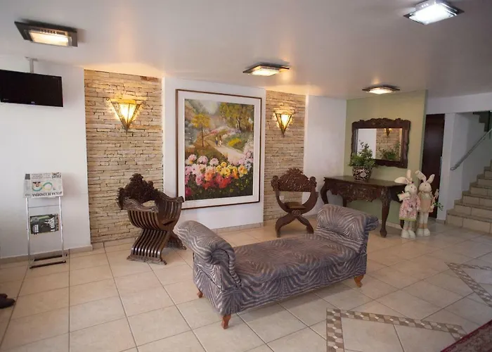 Cha Royal Plaza Hotel